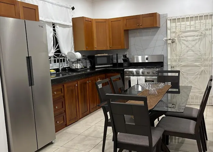 Modern 2br Private In Villa